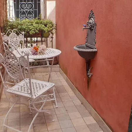 Little Miracles Terrace Apartment *